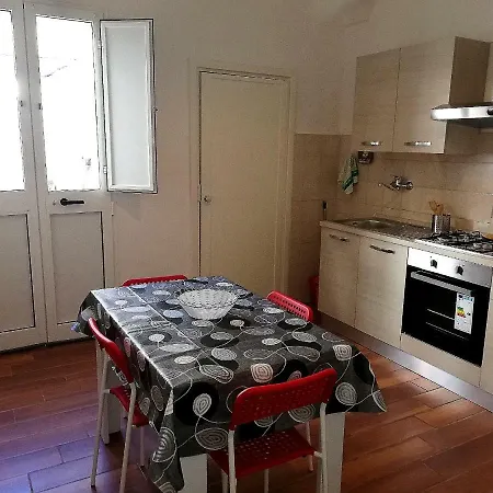 Casa Gialia לצ'ה